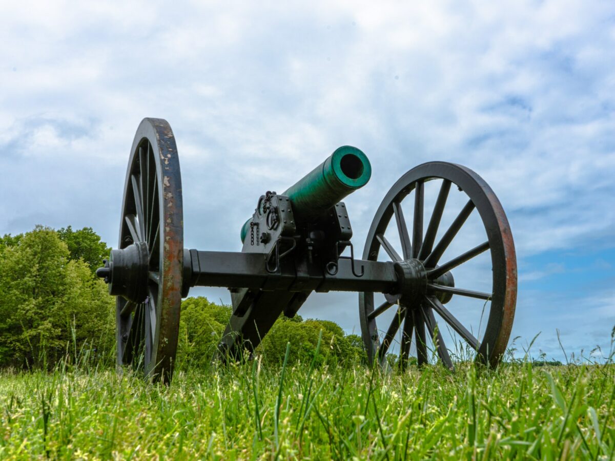 Private Cannon Ownership in Early America